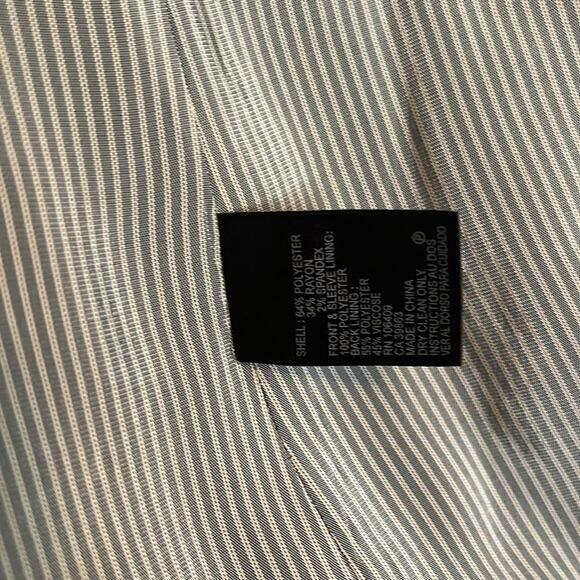 Tahari women’s brown/gray suit jacket. Size 14. - Picture 8 of 8